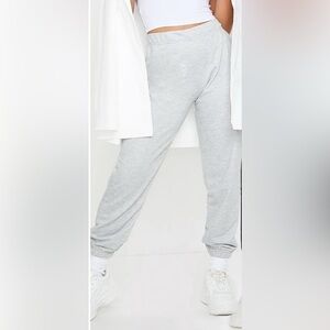 Pretty Little Thing Grey Petite Sweatpants